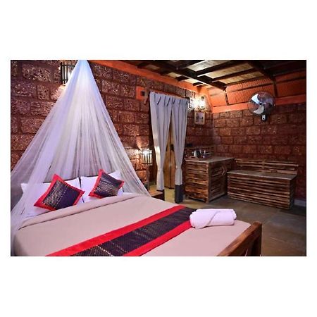 The Horse & Chariot Hotel Madikeri Exterior foto